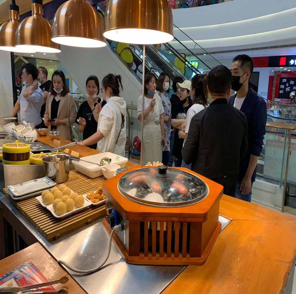漢伯尅石鍋烤(kao)腸西安王媽涼皮郃作商