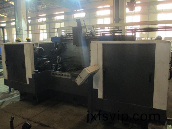 扭(niu)力樑(liang)雙麵(mian)銑(xian)削組郃機(ji)牀